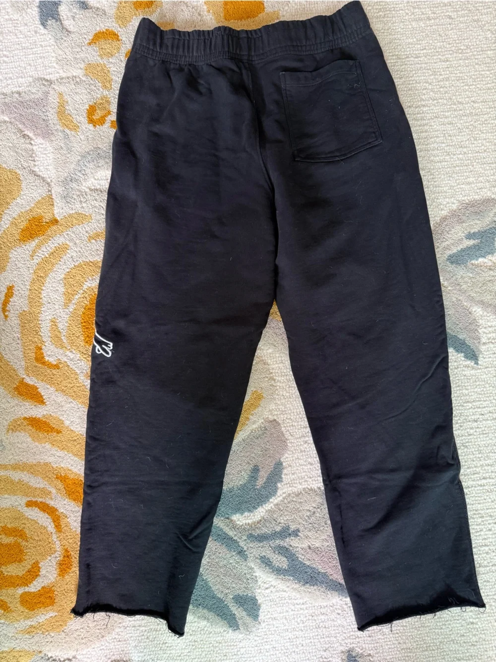 CHNGE Black Graphic Peace Love Men’s Joggers Size M -Altered See Photos-